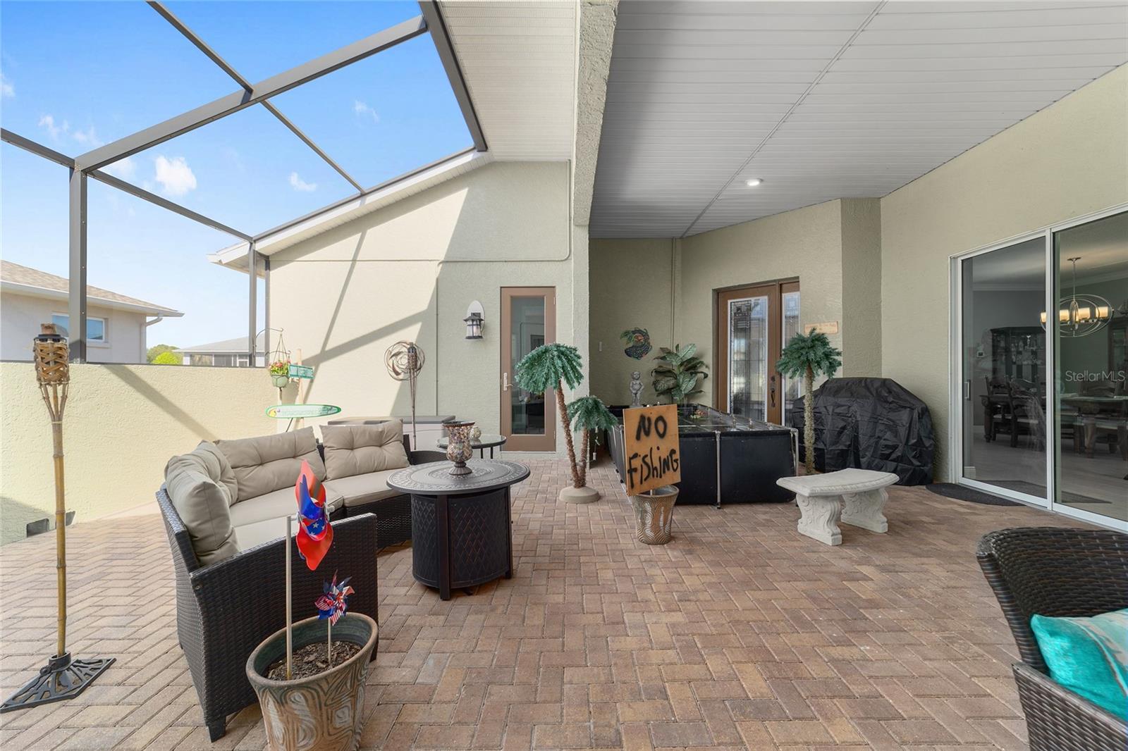 Image 7 of 47 For 8780 93rd Circle