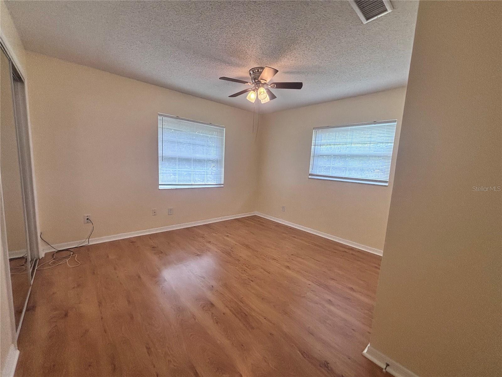 Image 17 of 25 For 4907 6th Street