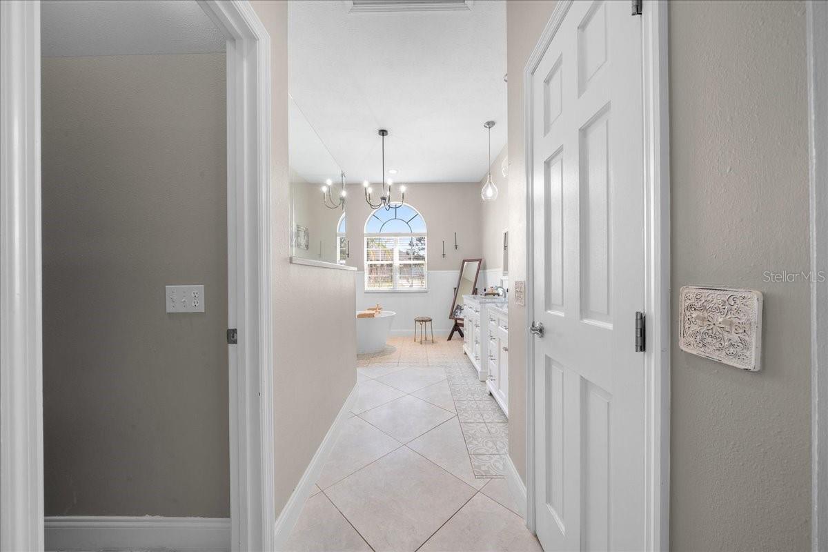 Image 12 of 81 For 2411 27th Street