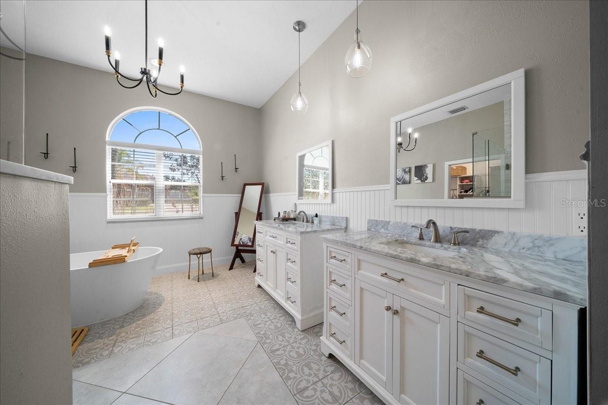 Image 13 of 81 For 2411 27th Street