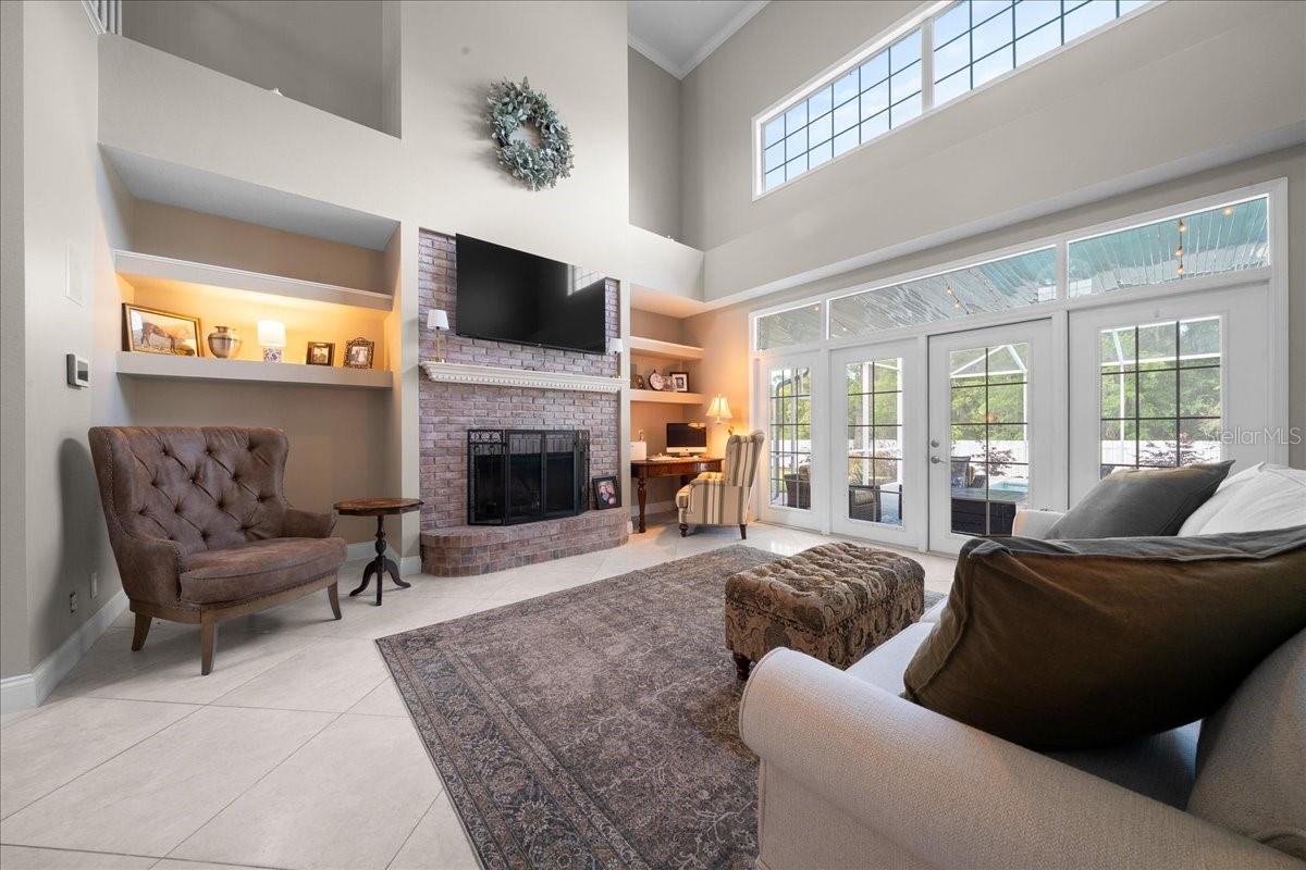 Image 20 of 81 For 2411 27th Street