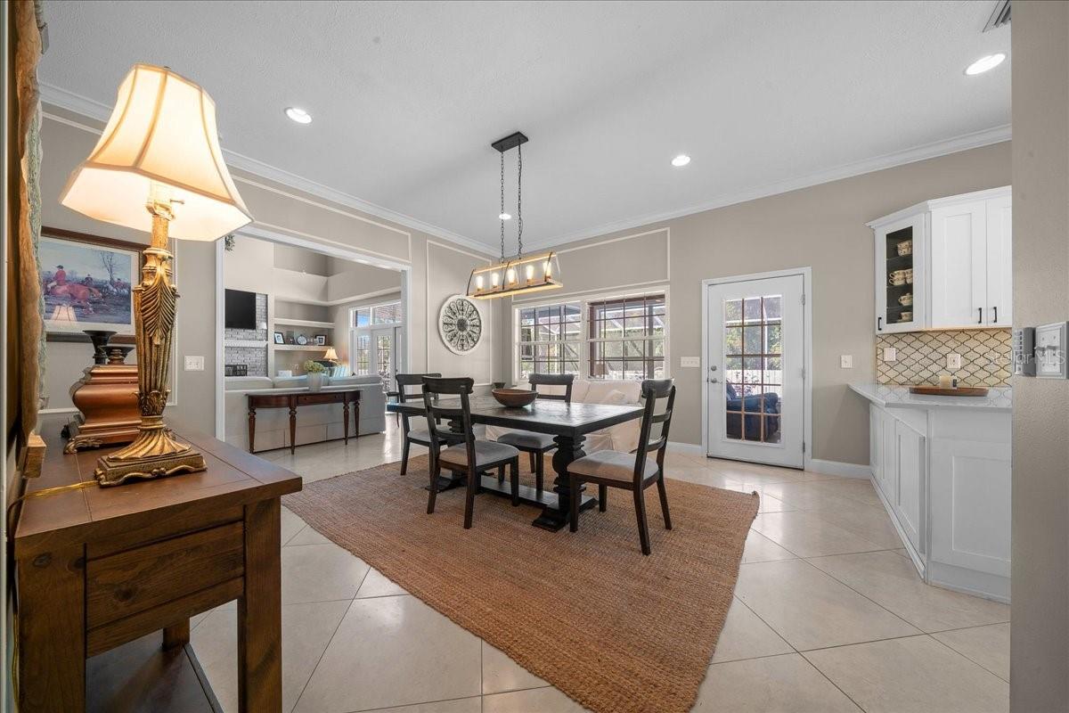 Image 26 of 81 For 2411 27th Street