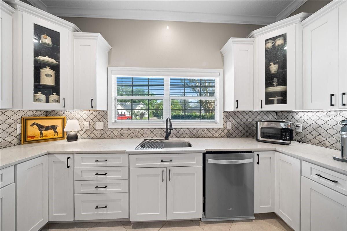 Image 30 of 81 For 2411 27th Street