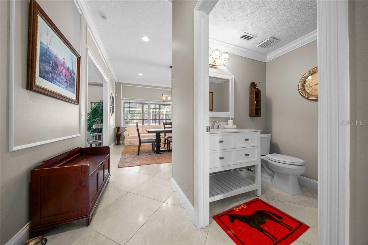 Image 35 of 81 For 2411 27th Street