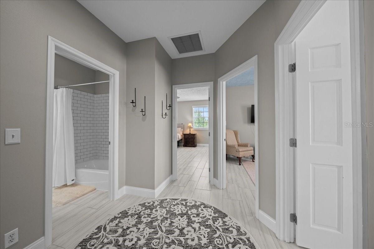 Image 39 of 81 For 2411 27th Street