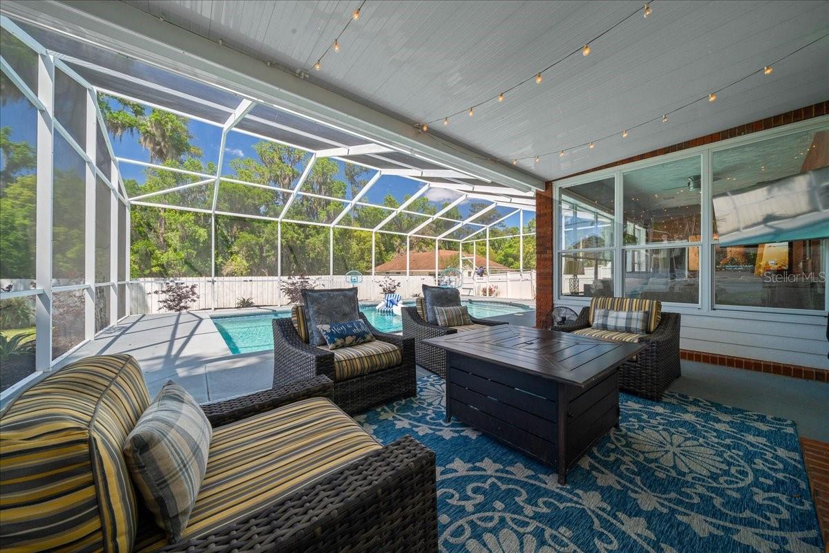 Image 52 of 81 For 2411 27th Street