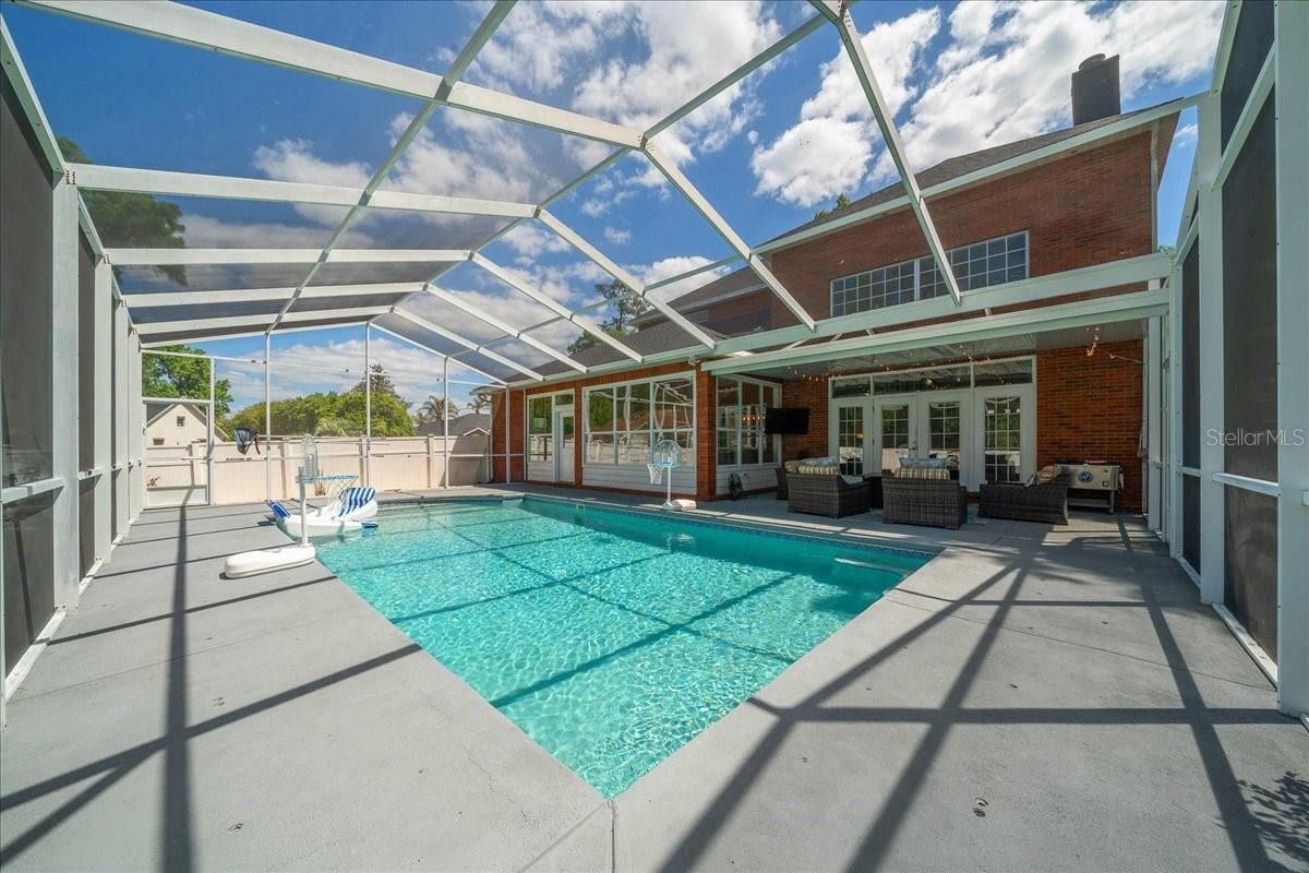 Image 60 of 81 For 2411 27th Street