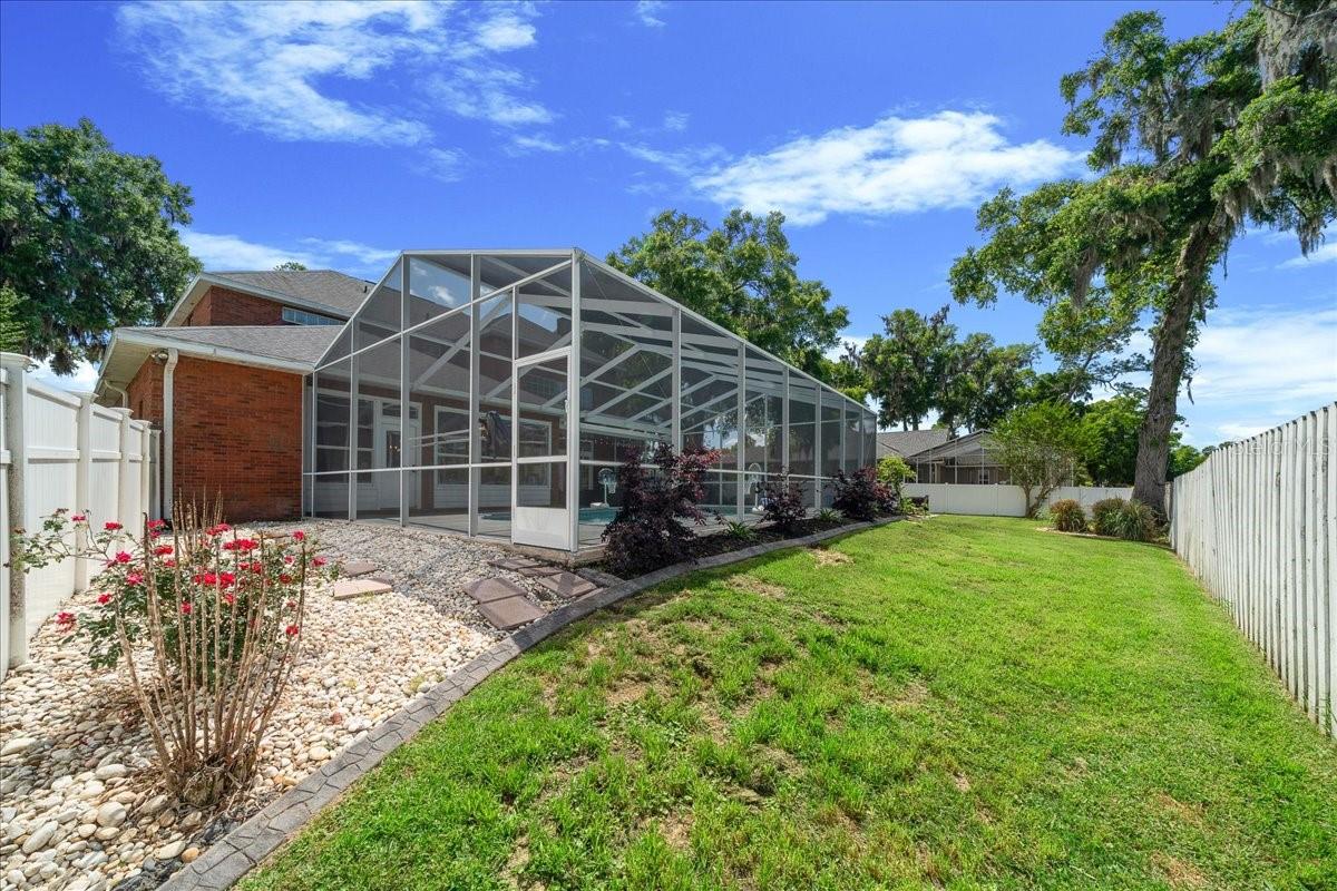 Image 63 of 81 For 2411 27th Street