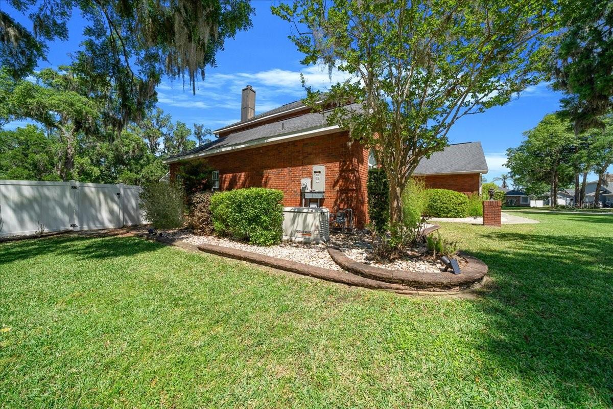 Image 64 of 81 For 2411 27th Street