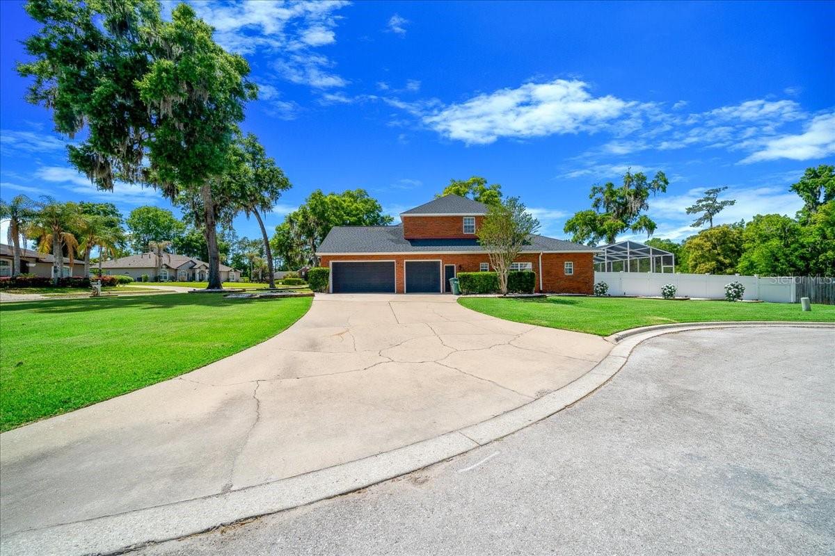 Image 77 of 81 For 2411 27th Street