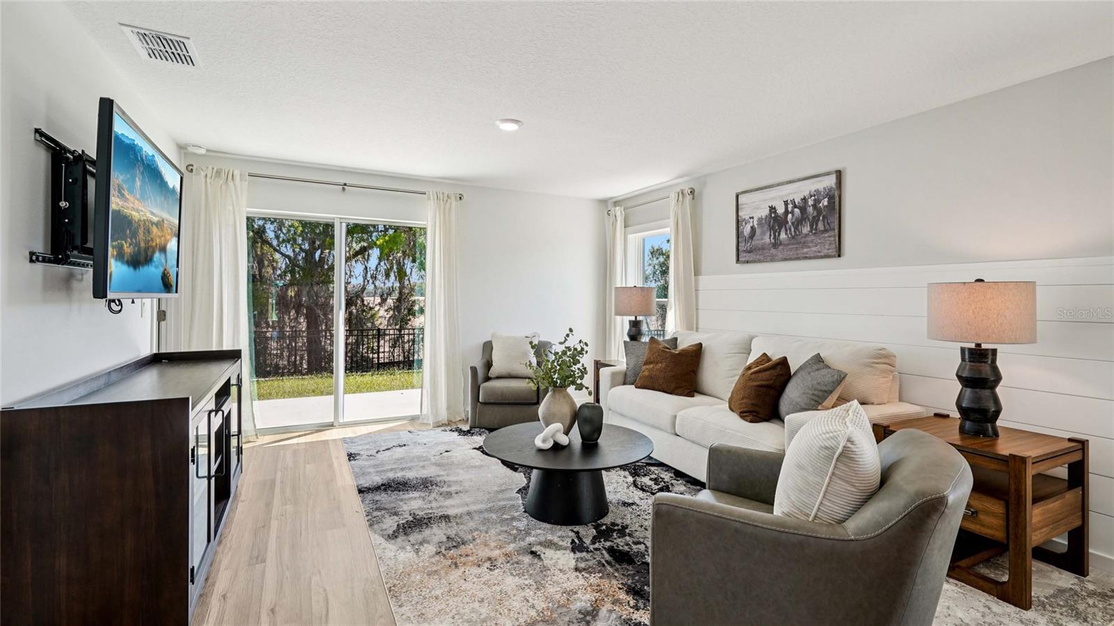 Image 8 of 19 For 7781 46th Court