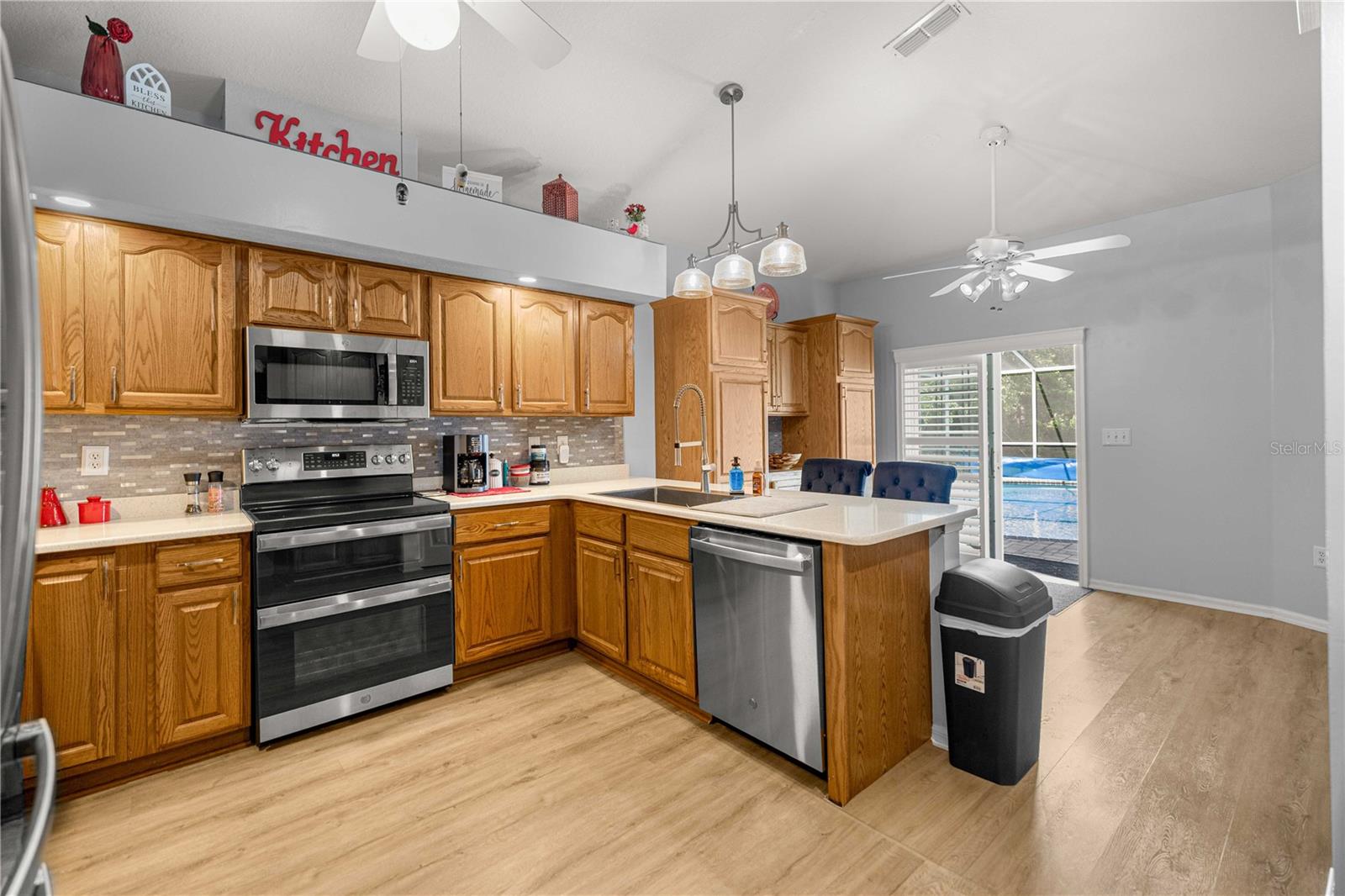 Image 23 of 65 For 11570 72nd Circle