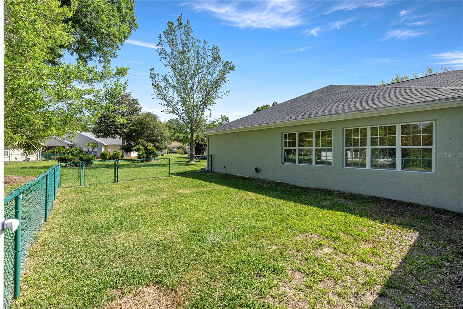 Image 6 of 65 For 11570 72nd Circle