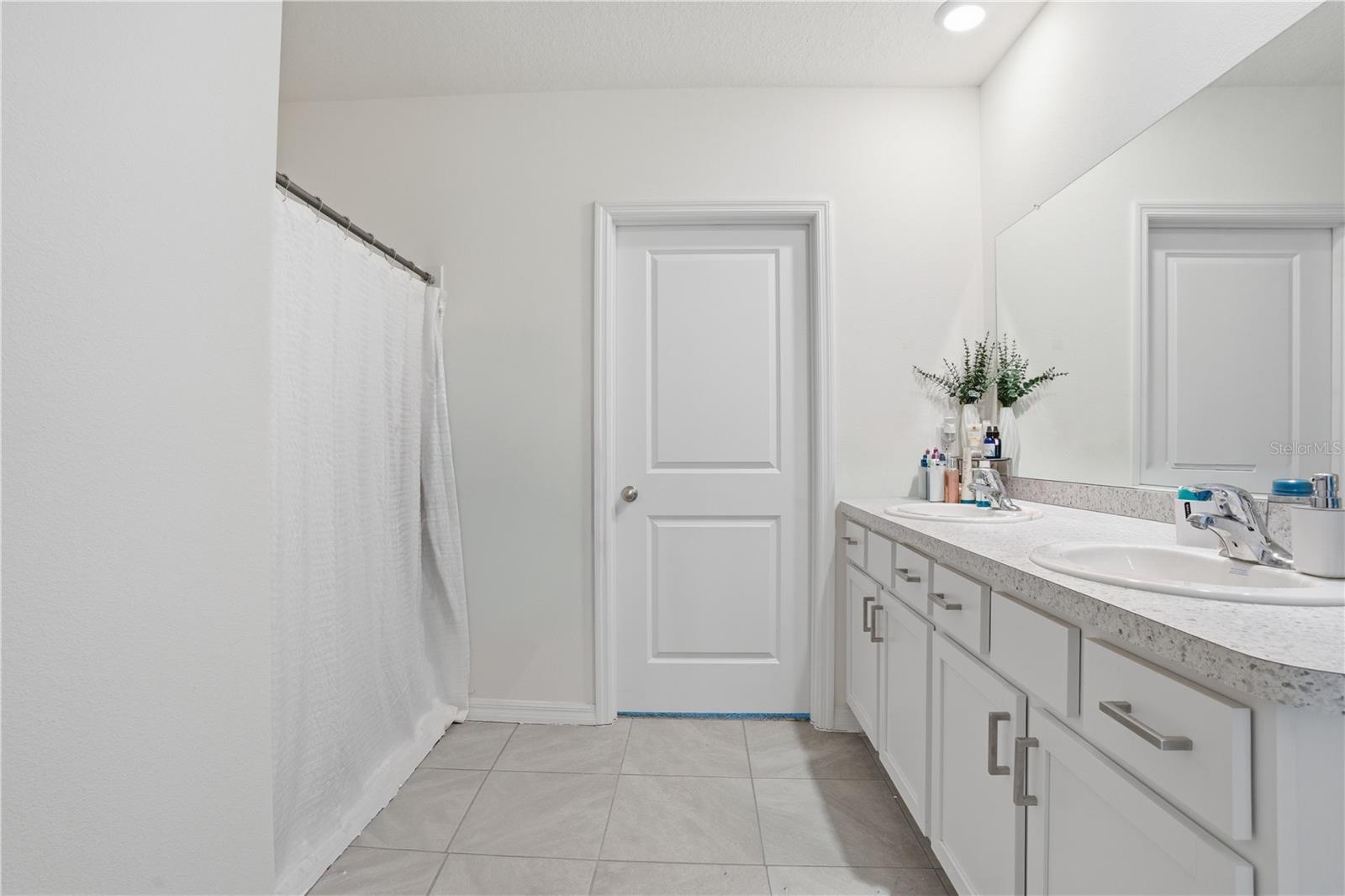 Image 14 of 26 For 37 Hickory Course Circle