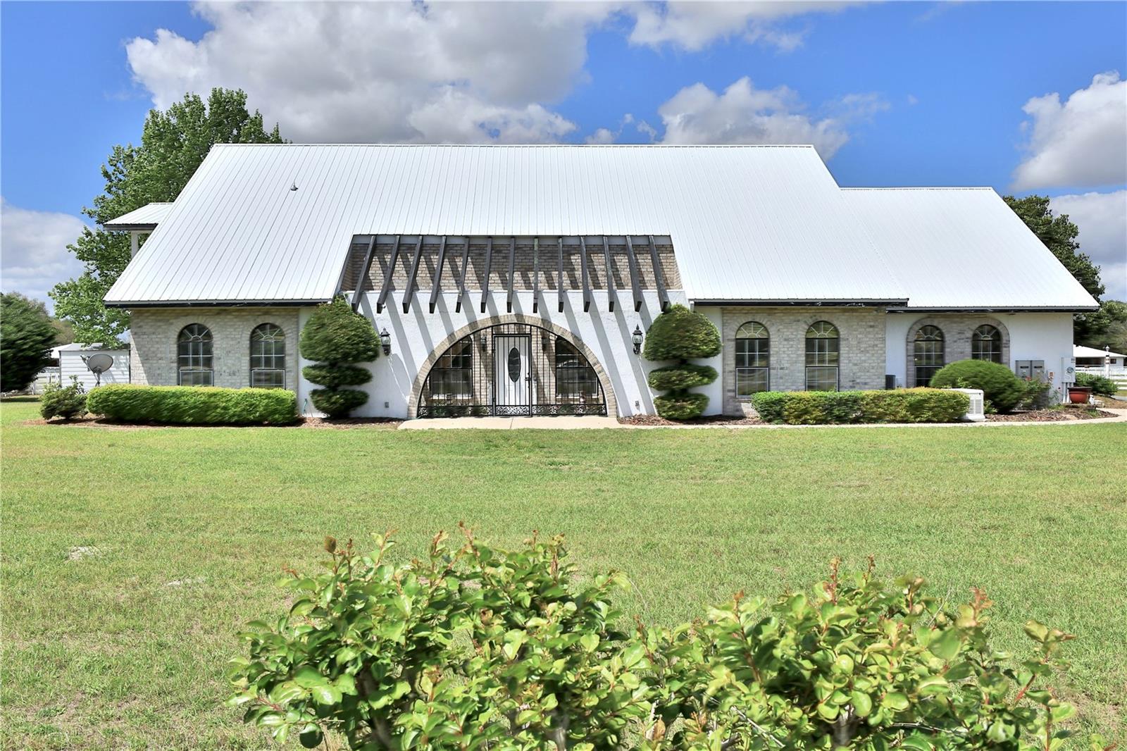 Image 3 of 74 For 4450 216th Avenue