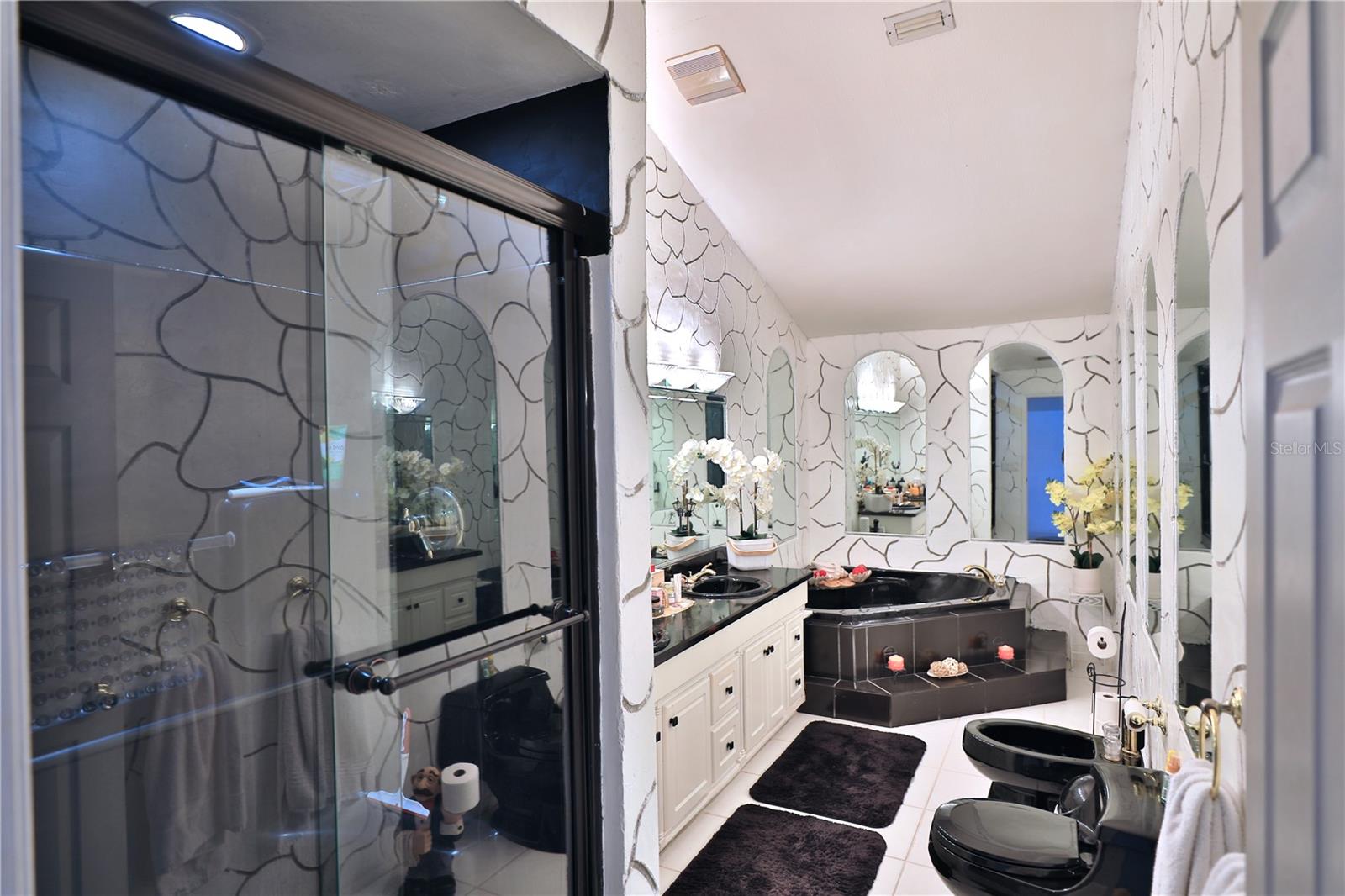 Image 33 of 74 For 4450 216th Avenue