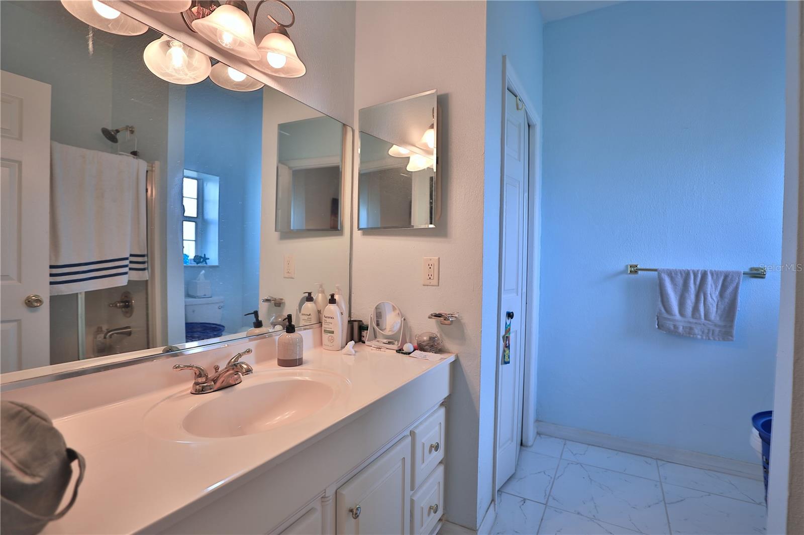 Image 39 of 74 For 4450 216th Avenue