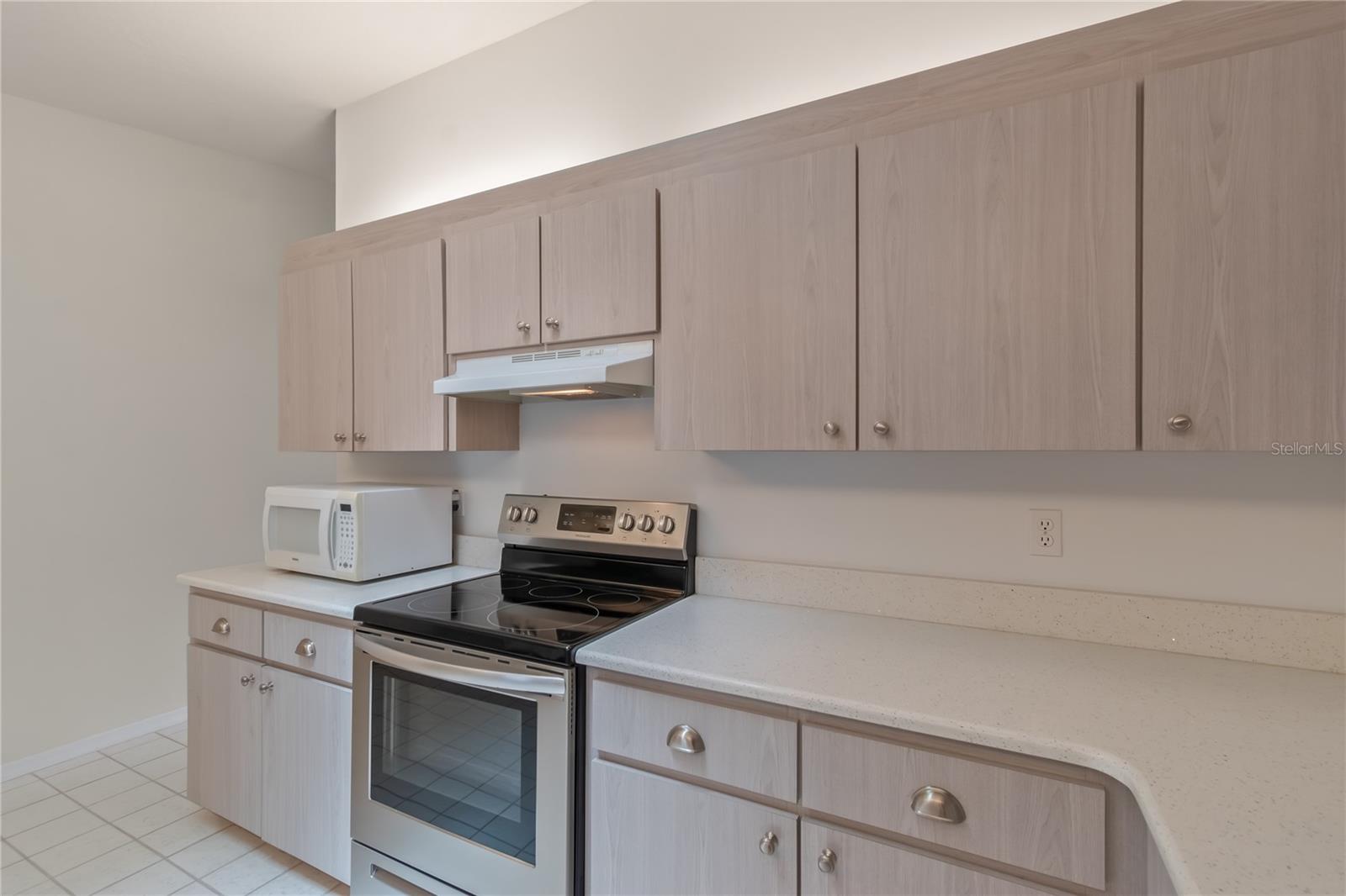 Image 11 of 47 For 9862 179th Place