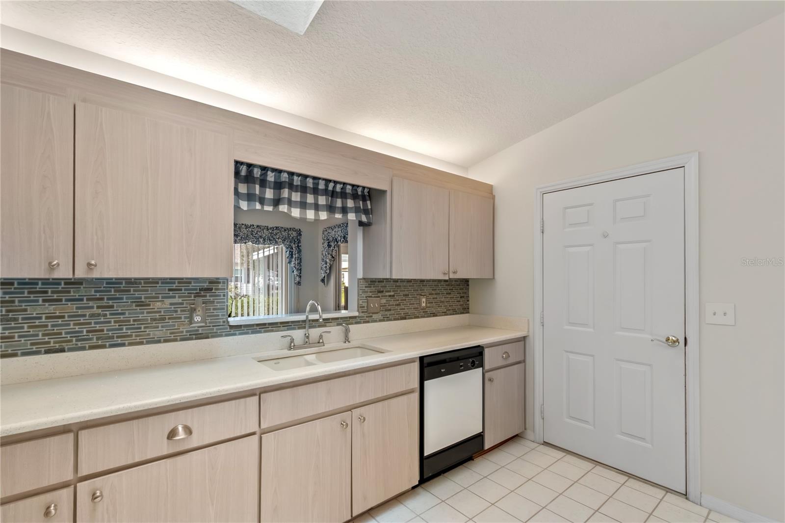 Image 13 of 47 For 9862 179th Place