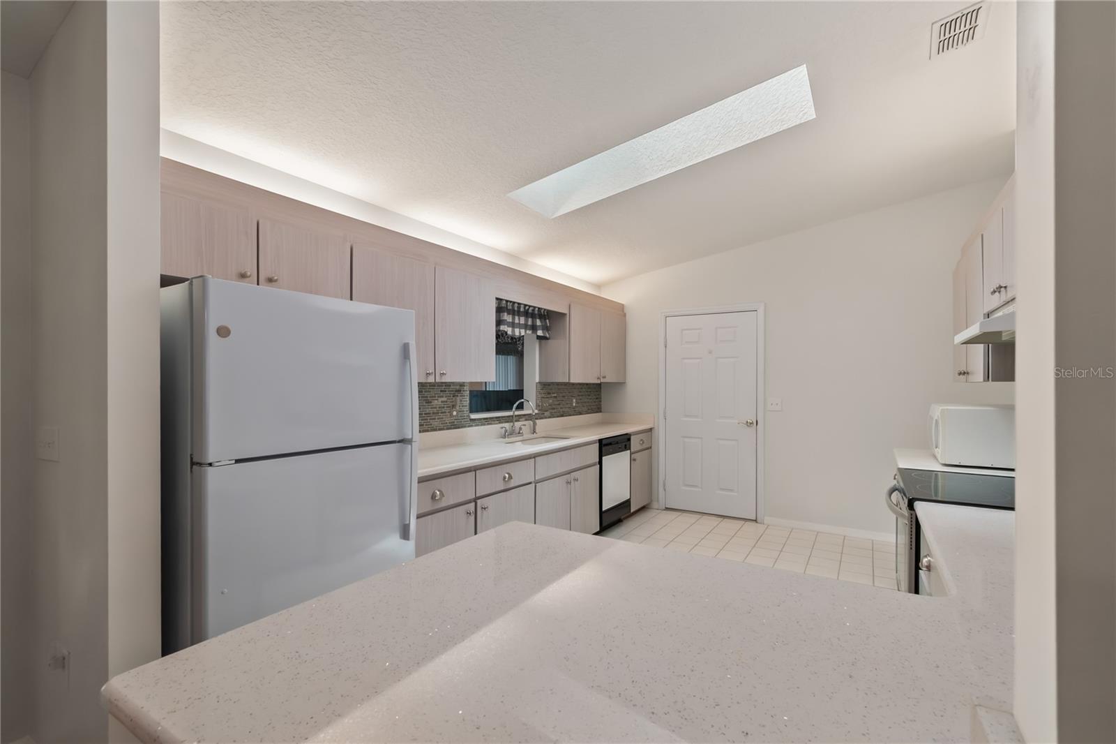 Image 24 of 47 For 9862 179th Place