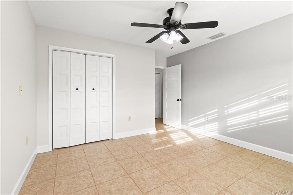 Image 11 of 31 For 8801 Cresco Lane