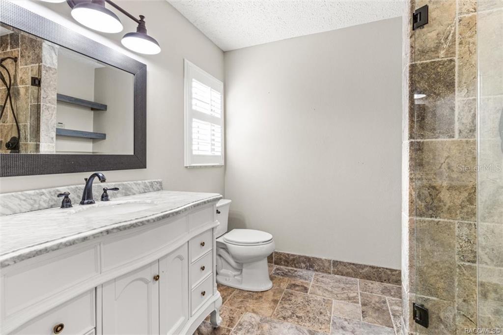 Image 16 of 31 For 8801 Cresco Lane