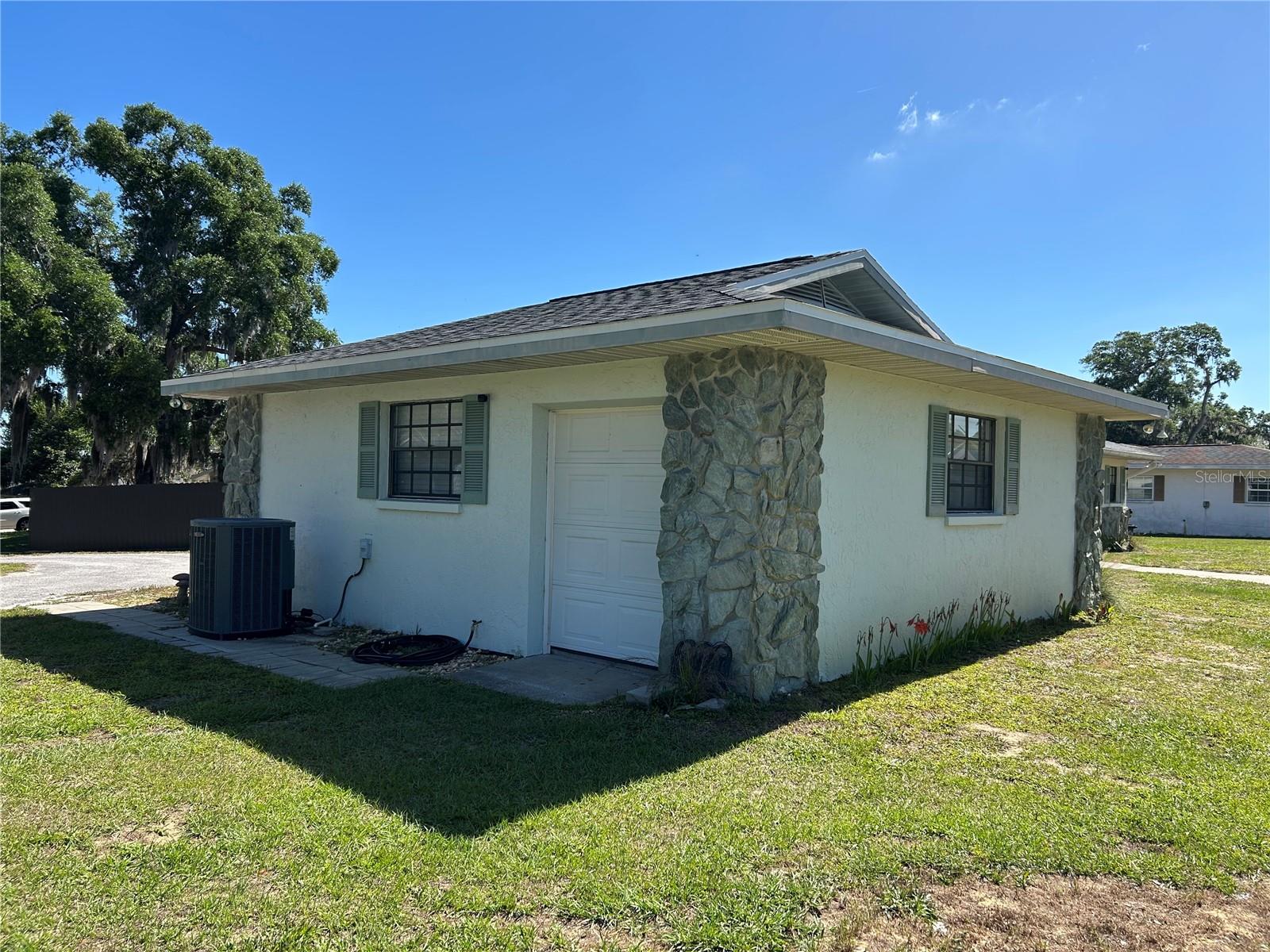 Image 2 of 31 For 8801 Cresco Lane