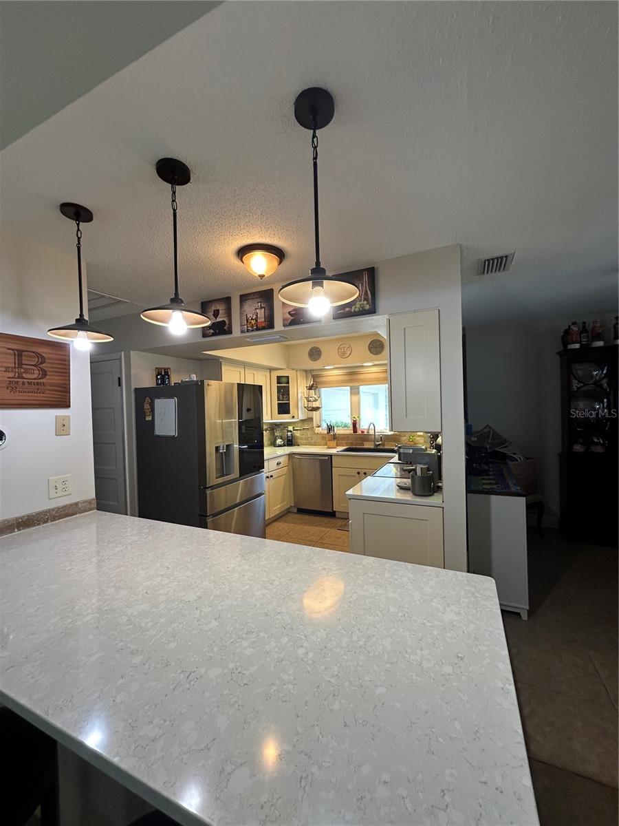 Image 24 of 31 For 8801 Cresco Lane