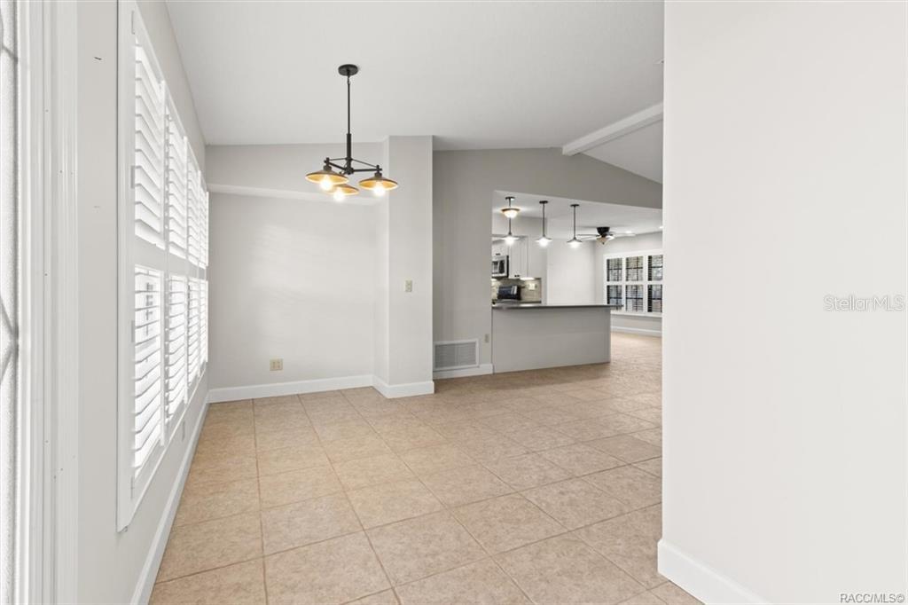 Image 7 of 31 For 8801 Cresco Lane