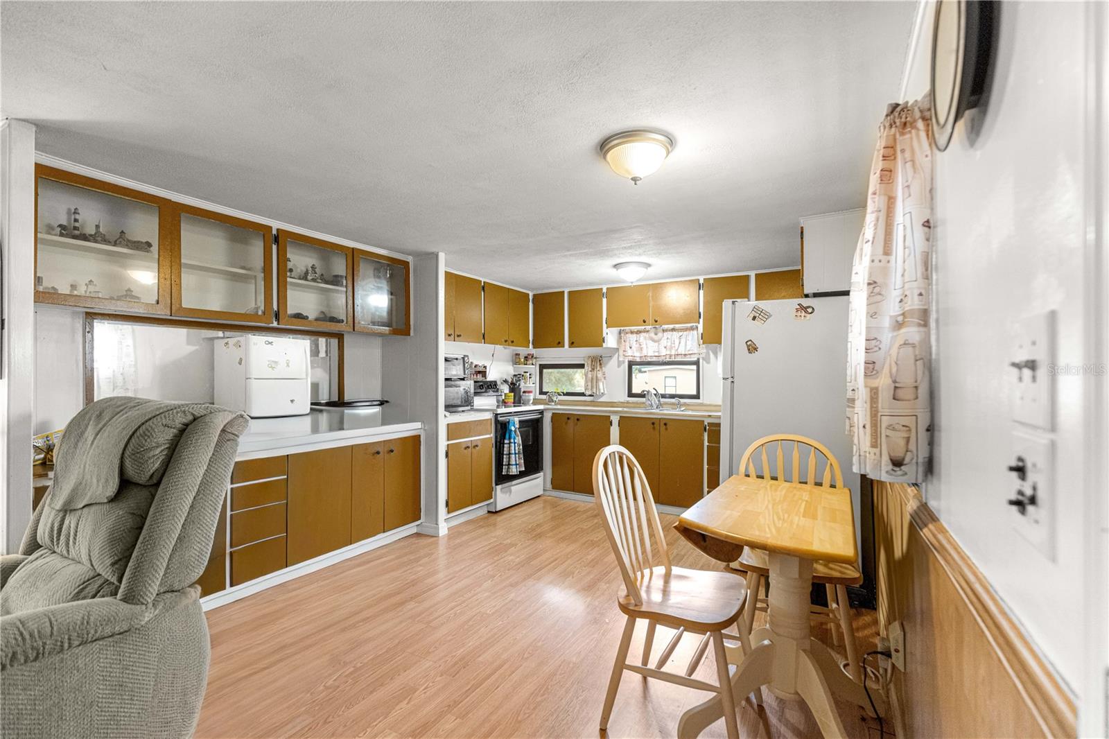 Image 3 of 20 For 10752 128th Street