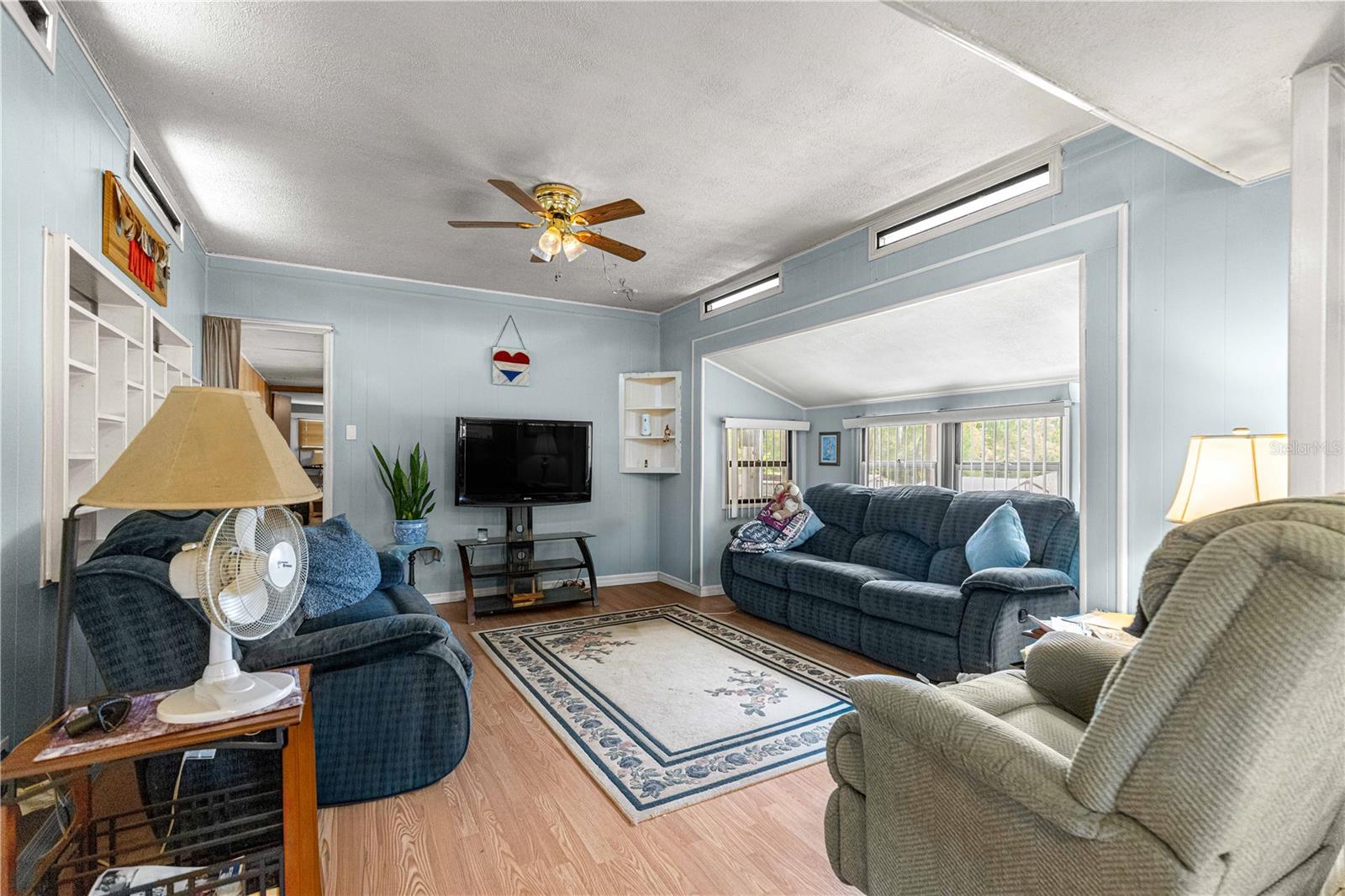 Image 4 of 20 For 10752 128th Street