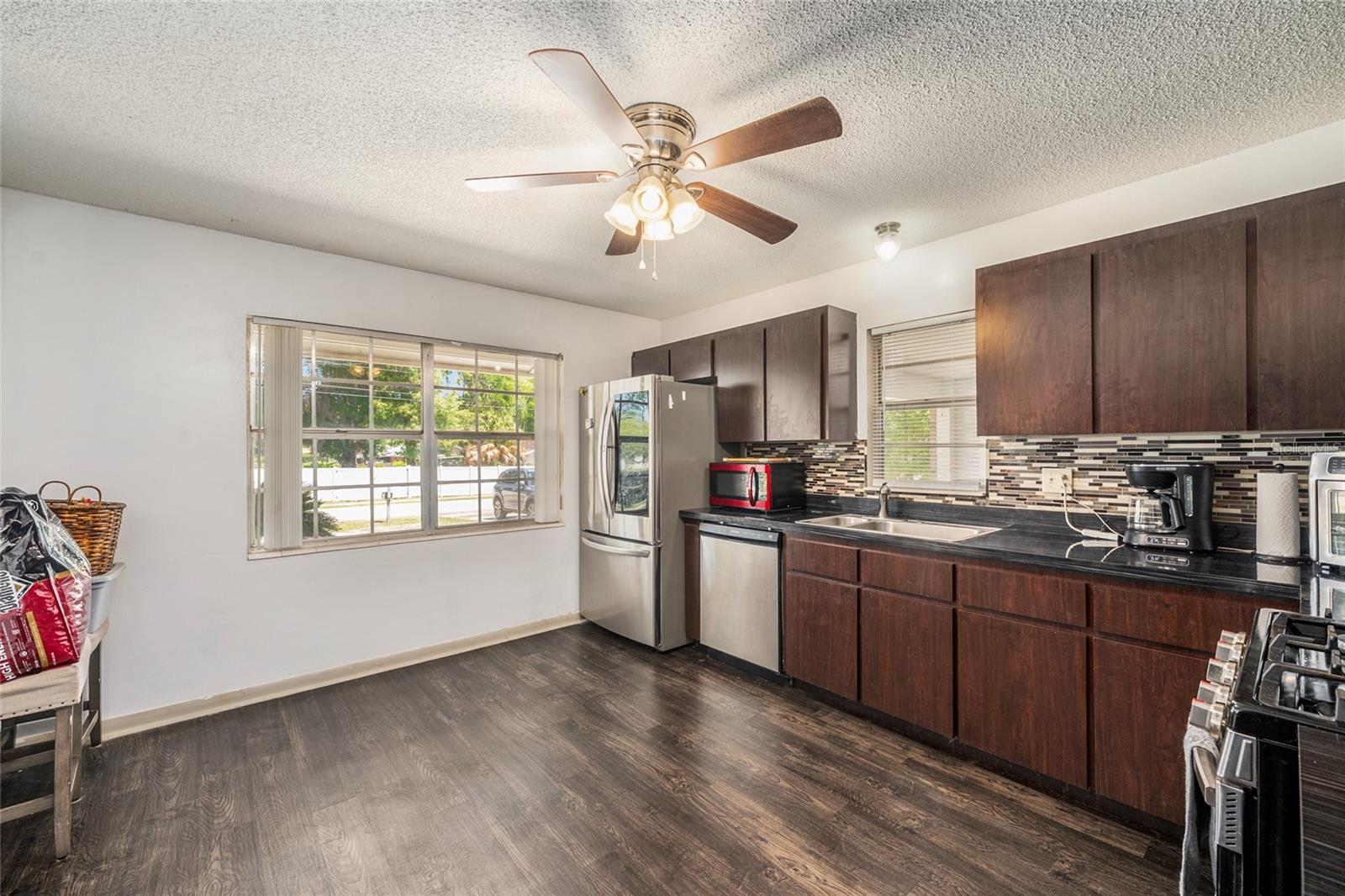 Image 15 of 64 For 3200 10th Street