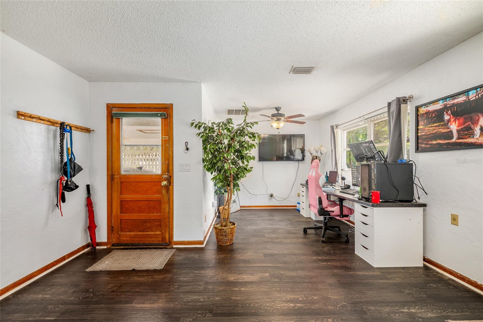 Image 18 of 64 For 3200 10th Street