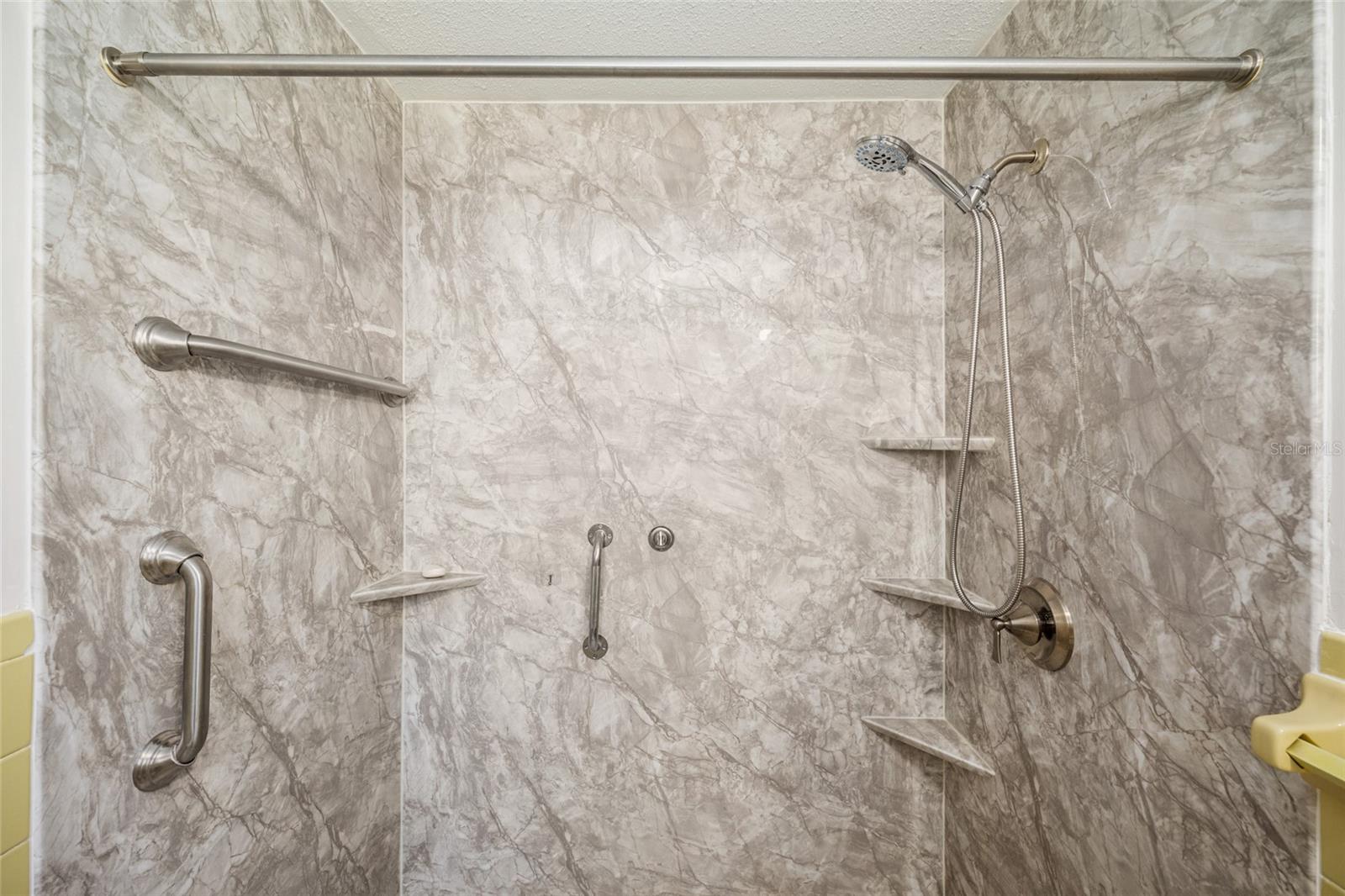 Image 25 of 64 For 3200 10th Street