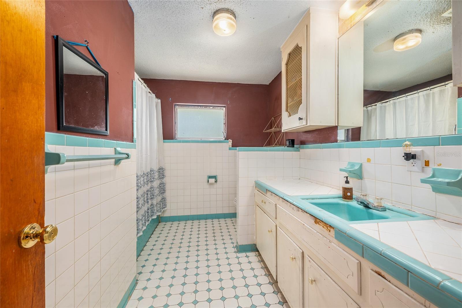 Image 28 of 64 For 3200 10th Street