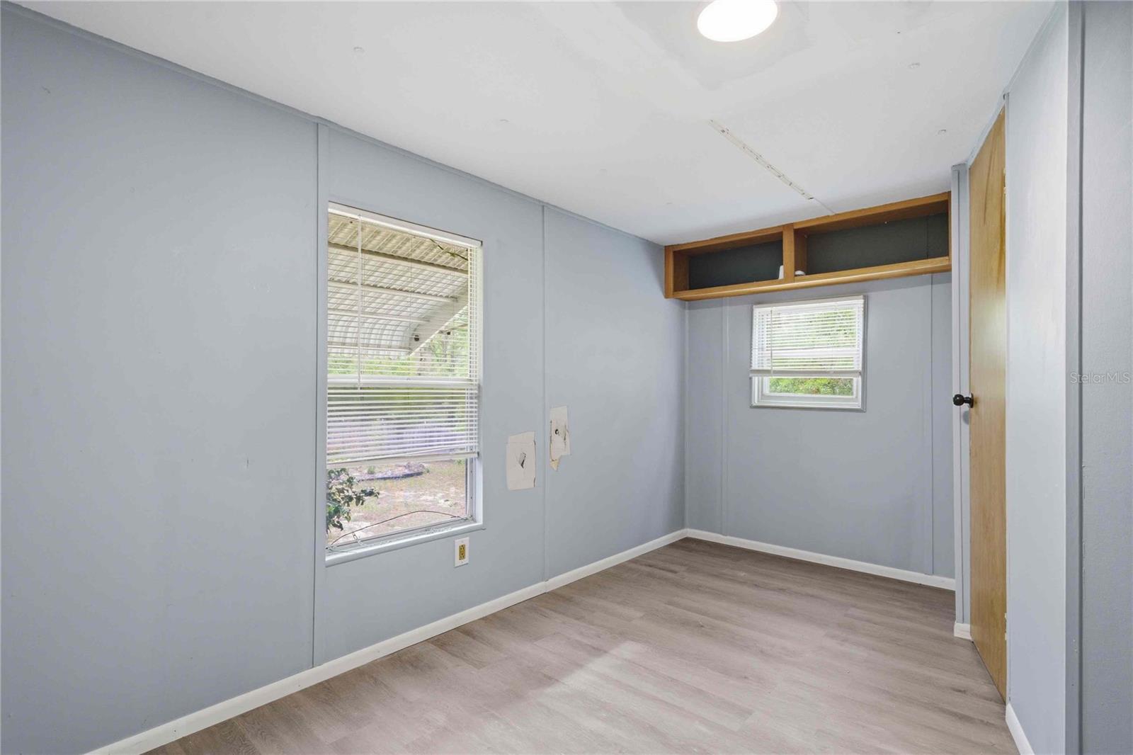 Image 23 of 33 For 5494 Oldfield Avenue