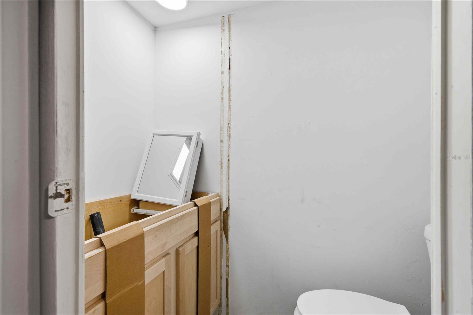 Image 26 of 33 For 5494 Oldfield Avenue