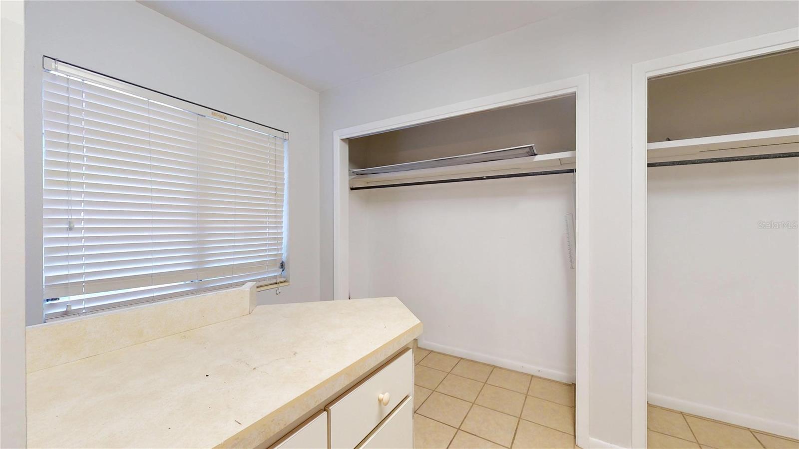 Image 12 of 47 For 121 Seminole Avenue