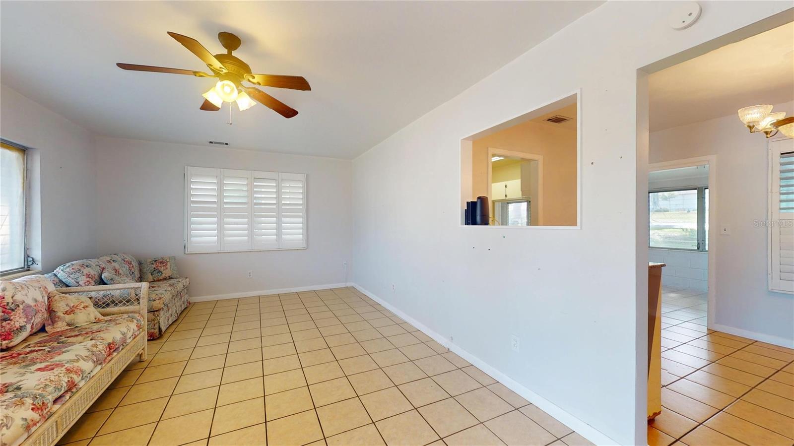 Image 29 of 47 For 121 Seminole Avenue