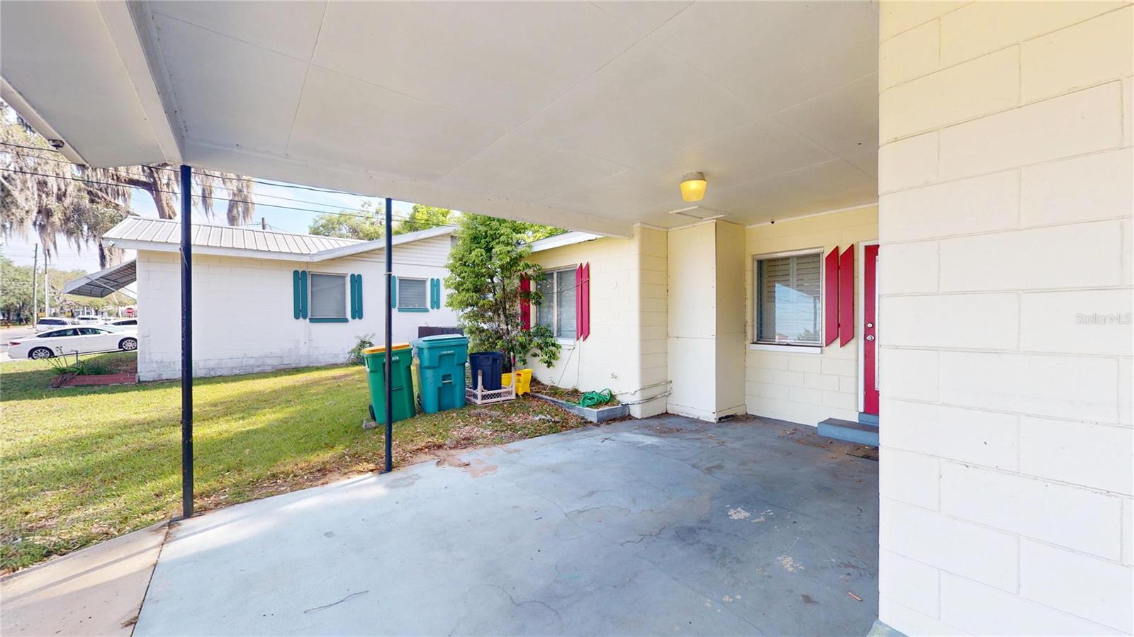 Image 38 of 47 For 121 Seminole Avenue