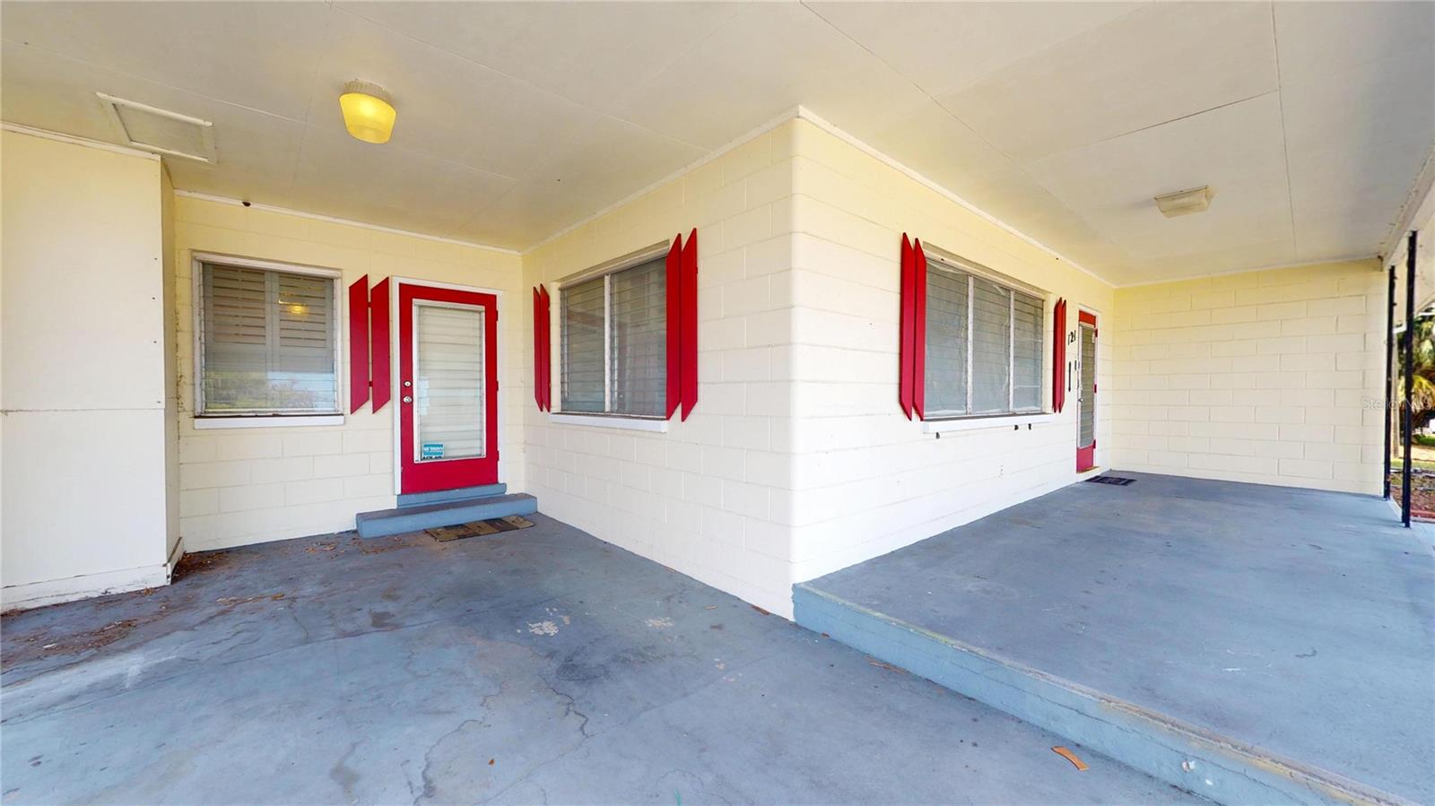 Image 39 of 47 For 121 Seminole Avenue