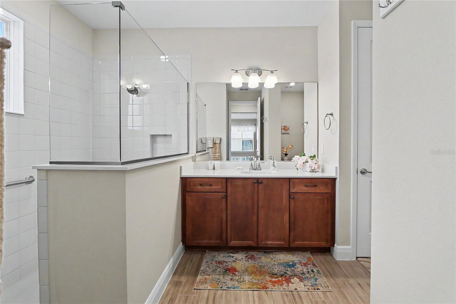 Image 20 of 47 For 9694 79th Loop