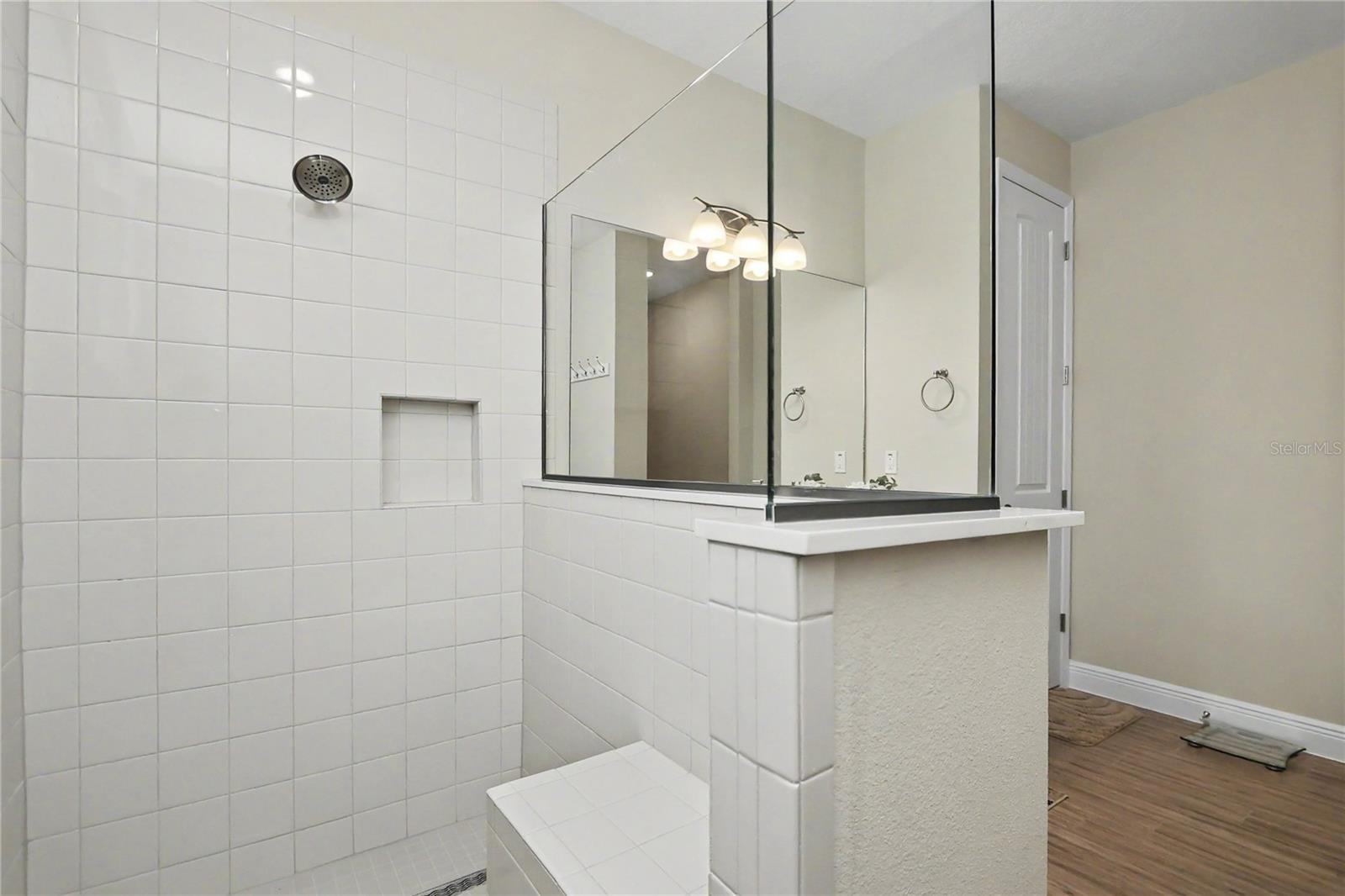 Image 21 of 47 For 9694 79th Loop