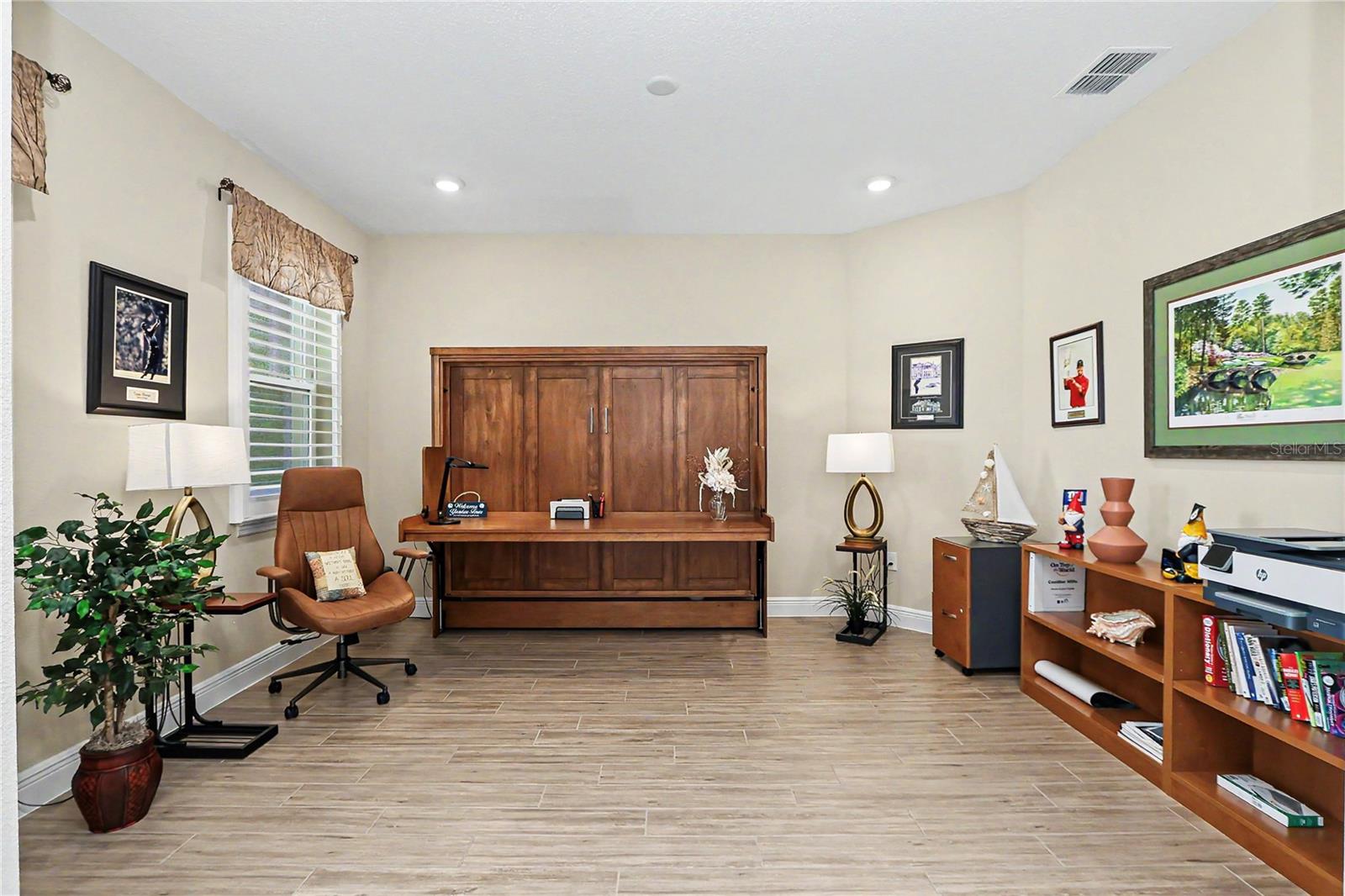 Image 29 of 47 For 9694 79th Loop