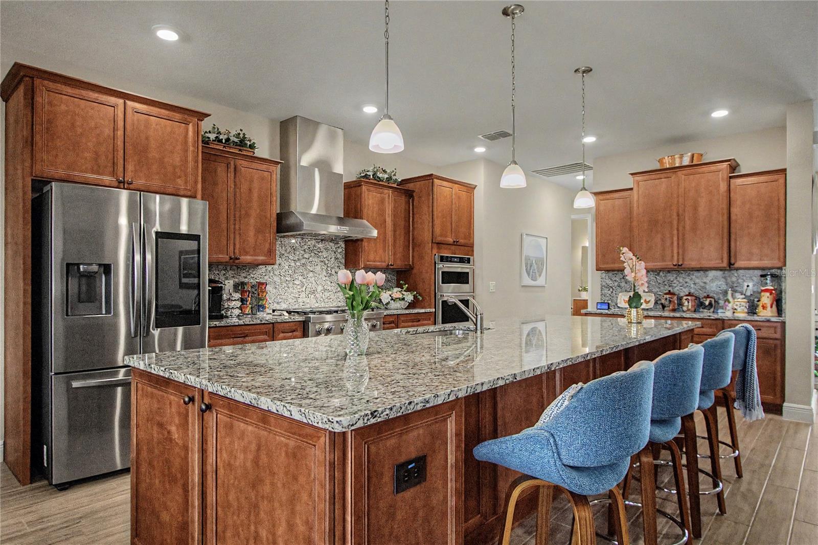 Image 36 of 47 For 9694 79th Loop