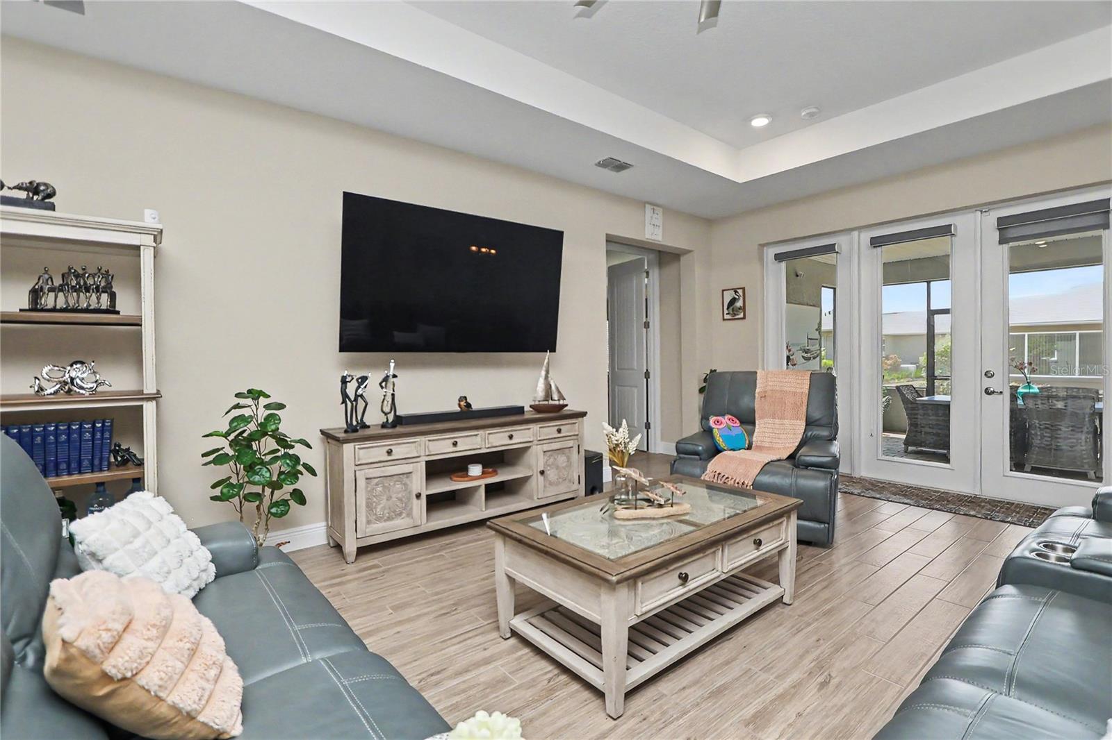 Image 40 of 47 For 9694 79th Loop