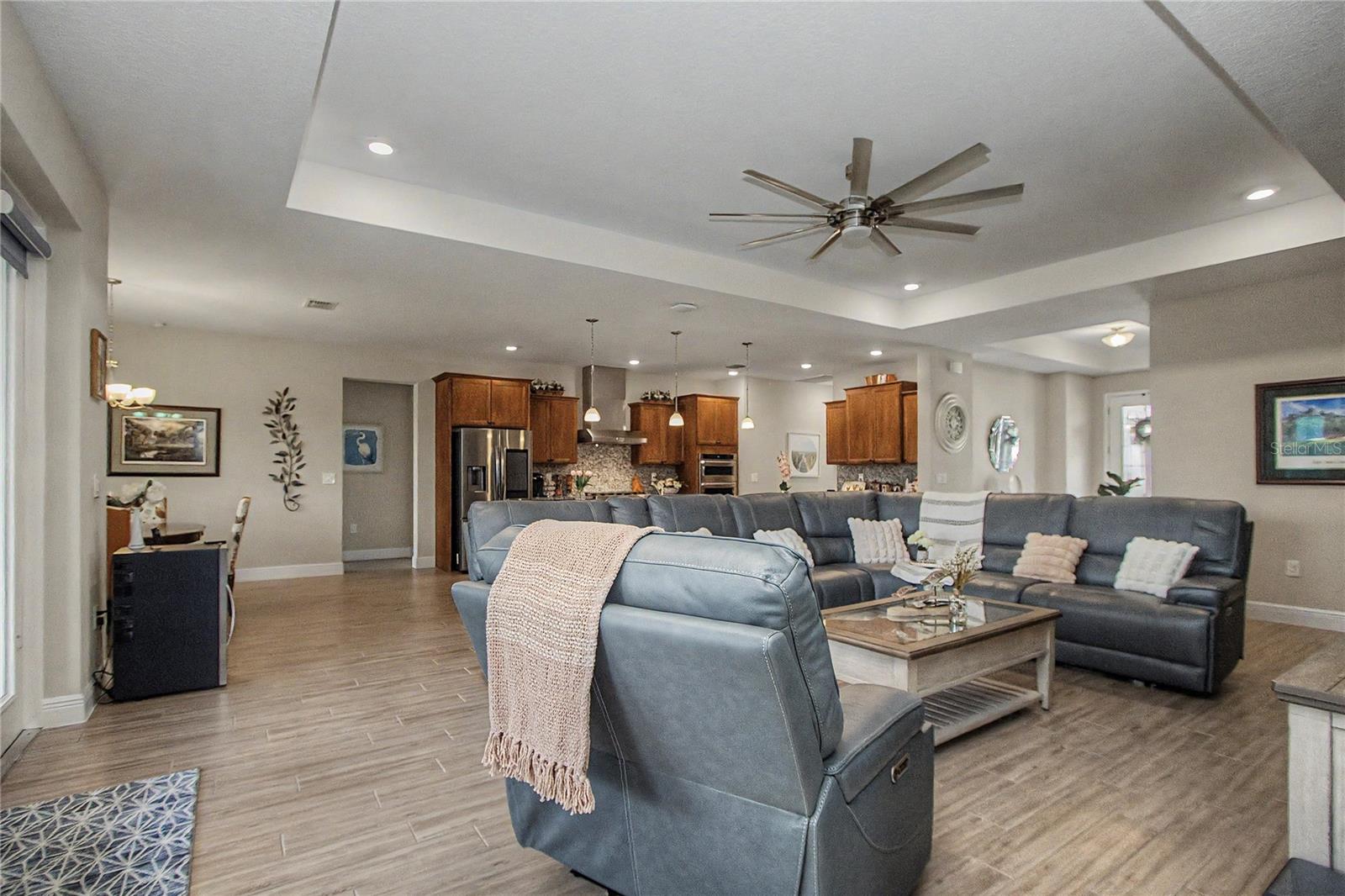 Image 41 of 47 For 9694 79th Loop