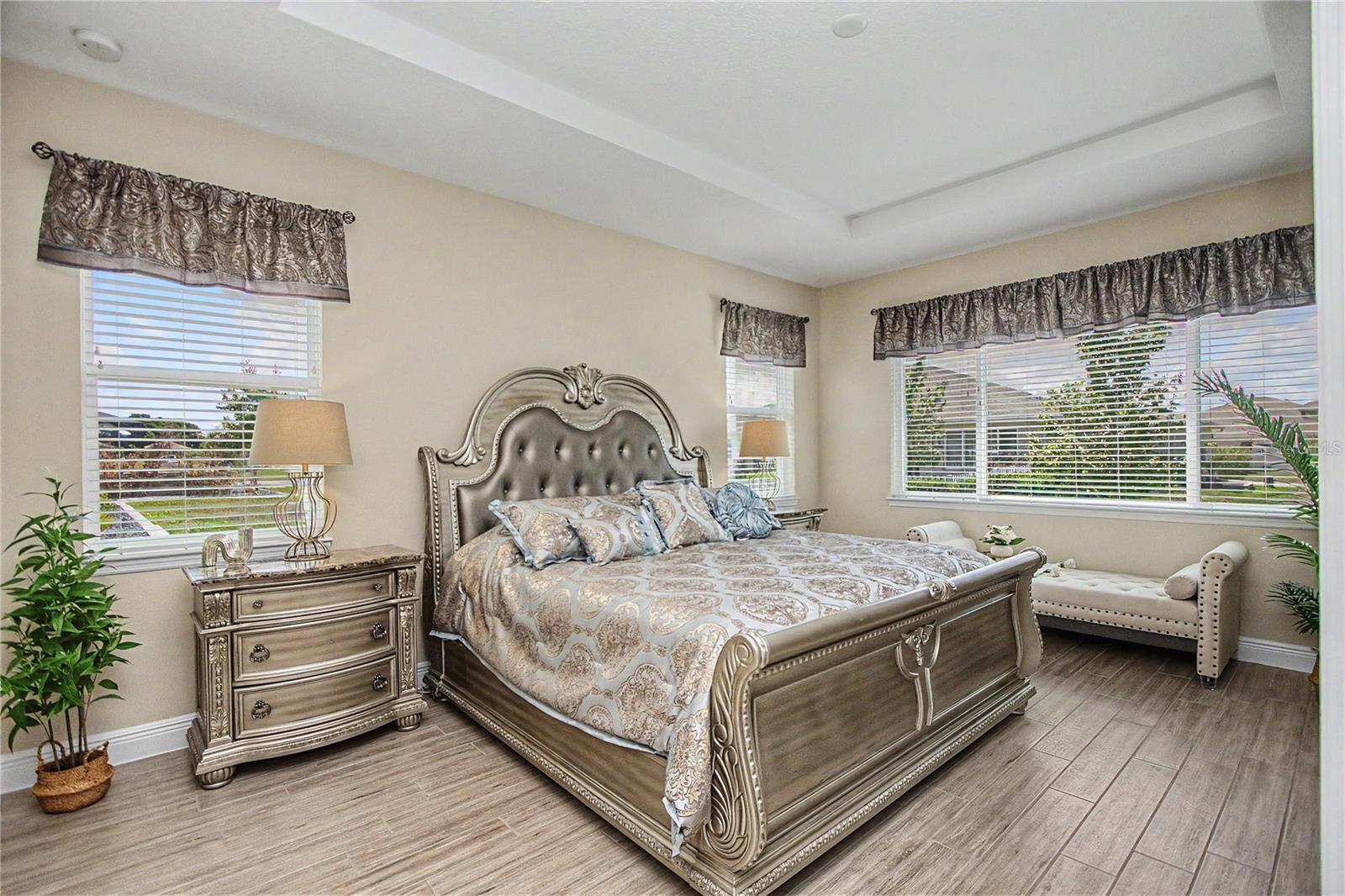 Image 7 of 47 For 9694 79th Loop