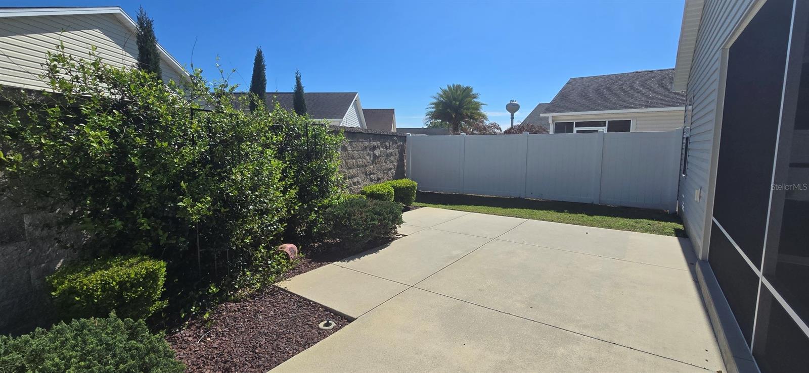 Image 4 of 15 For 2577 Lindewood Street