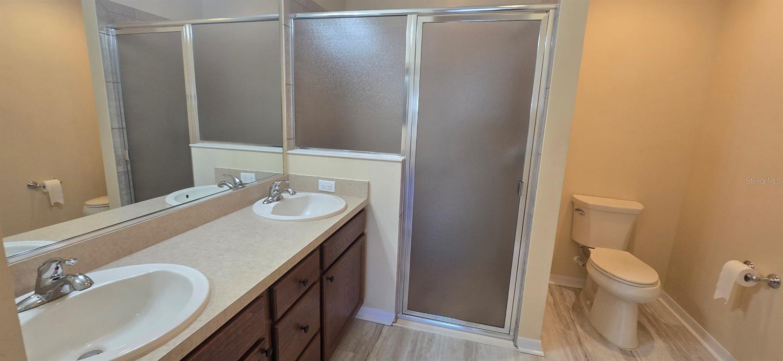 Image 9 of 15 For 2577 Lindewood Street